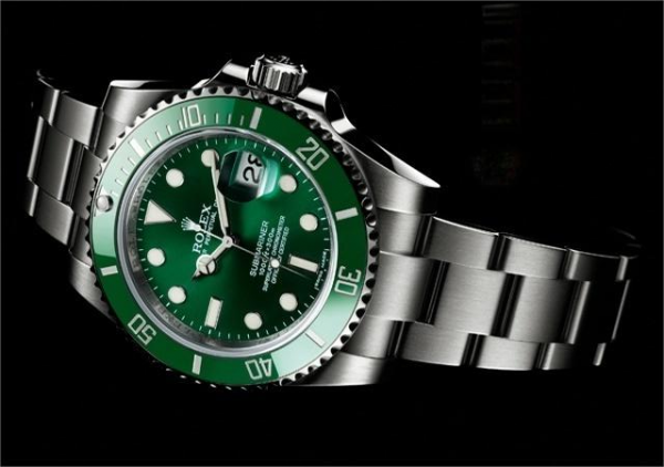 Green Glory: A Replica Odyssey with the Rolex Submariner 116610LV for Men