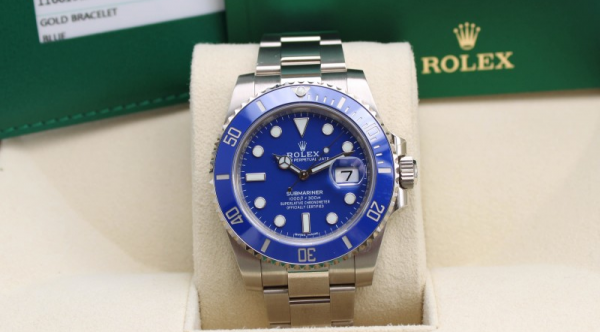 Blue Elegance: Unveiling the Rolex Submariner 116619LB ‘Smurf‘