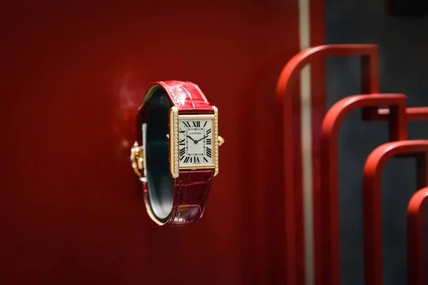 best replica Cartier watch