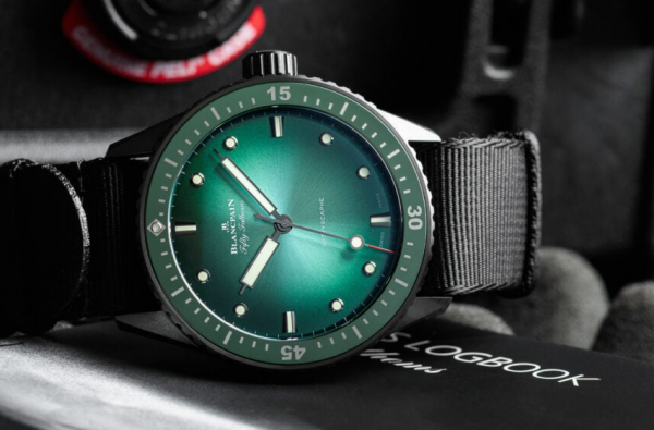Top 4 Replica Best Green Dial Watches: Elevate Your Style